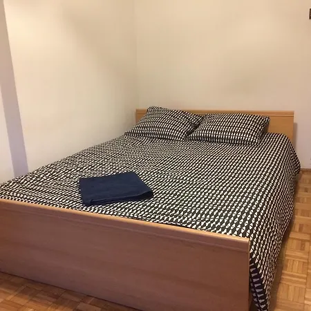 Werb Airport Varsovie